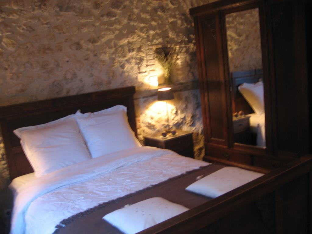 Bed and Breakfast Moulin Mariman Allan Habitación foto